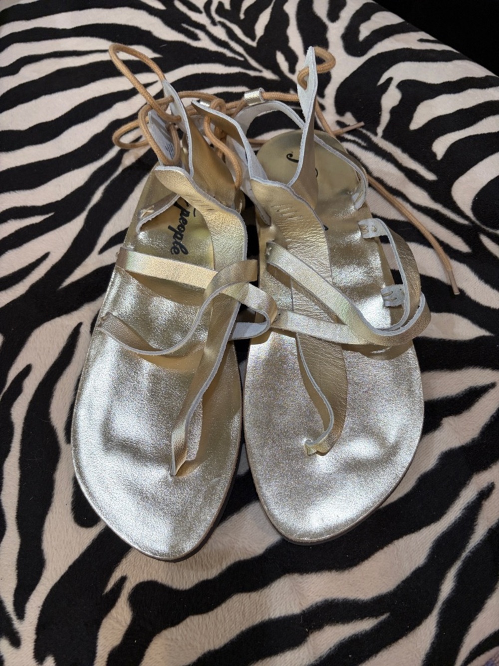 New! Free People Vacation Day Metallic Gold Leather Ankle-Strap Sandals Size 10 - Picture 7 of 12